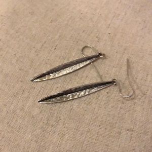 James Avery Retired Leaf Earrings